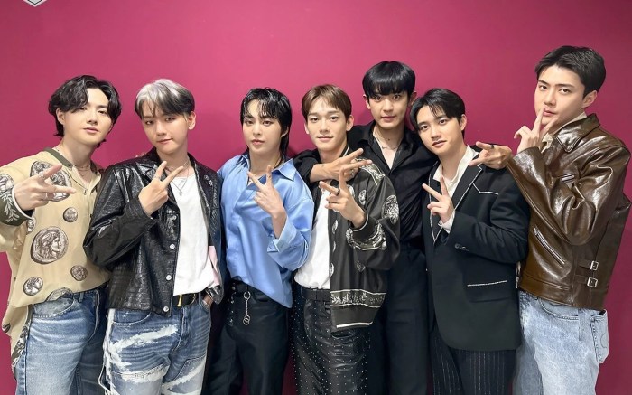 Exo Rayakan Ulang Tahun ke-8 Debut Bareng Exo-L | Tagar EXO Rayakan Anniversary ke-13, Fans Banjiri Tagar Spesial